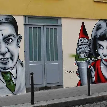 Amelie Poulain In Heart Of Montmartre * Paris